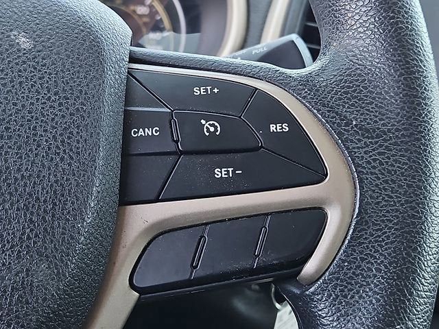 2018 Jeep Cherokee Latitude Tech Connect
