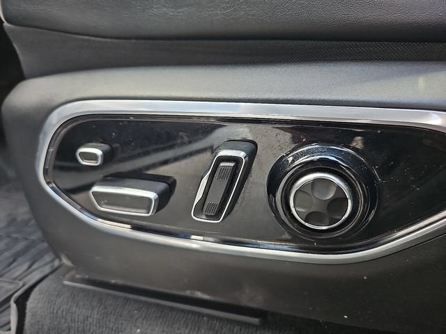2022 Jeep Grand Cherokee L Summit