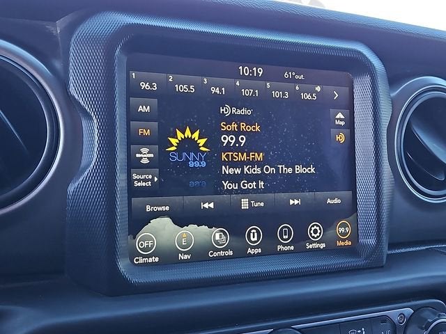 2022 Jeep Gladiator Sport S