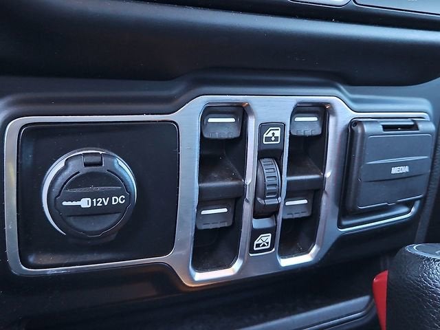 2022 Jeep Gladiator Sport S