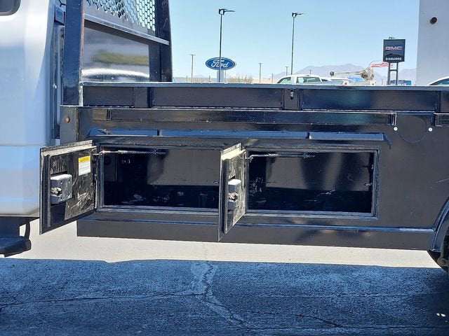 2023 Ford Super Duty F-550 DRW XL
