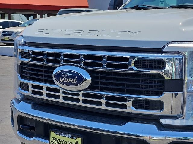 2023 Ford Super Duty F-550 DRW XL