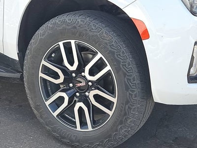 2024 GMC Yukon XL AT4