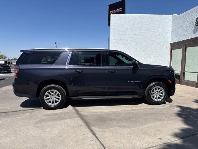 2024 Chevrolet Suburban LT