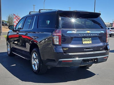 2022 Chevrolet Suburban LT