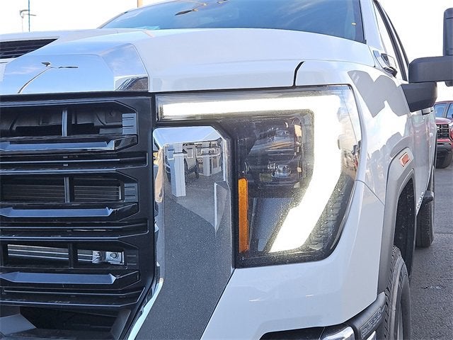 2025 GMC Sierra 2500 HD Pro