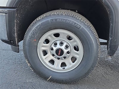 2025 GMC Sierra 2500 HD Pro