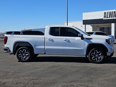 2026 GMC Sierra 1500 SLE