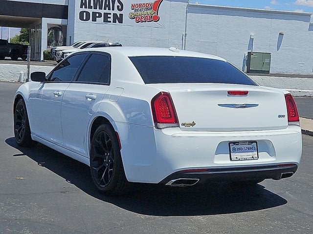 2019 Chrysler 300 Touring