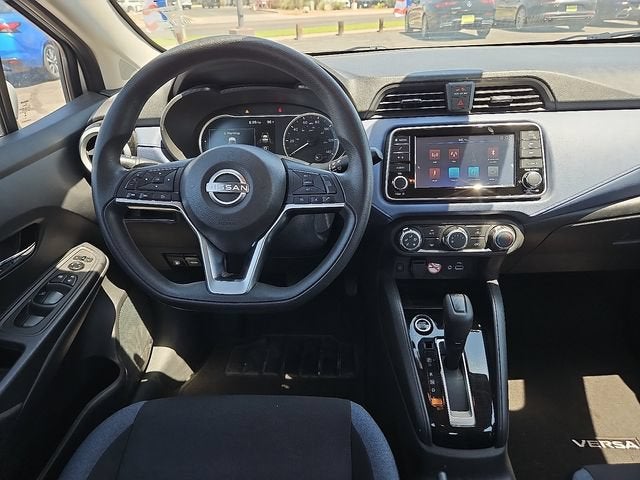 2023 Nissan Versa SV