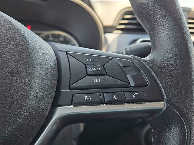 2023 Nissan Versa SV