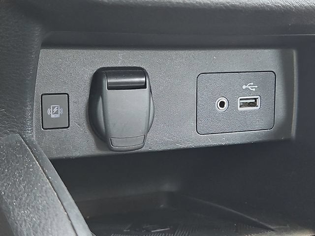 2023 Nissan Versa SV