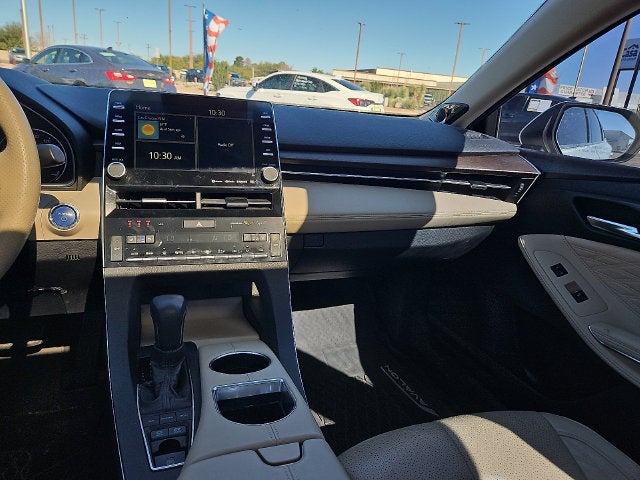 2019 Toyota Avalon Hybrid Limited