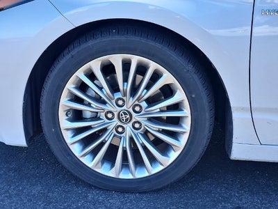 2019 Toyota Avalon Hybrid Limited