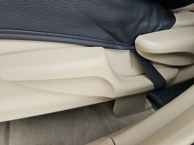 2012 Toyota Camry Hybrid XLE