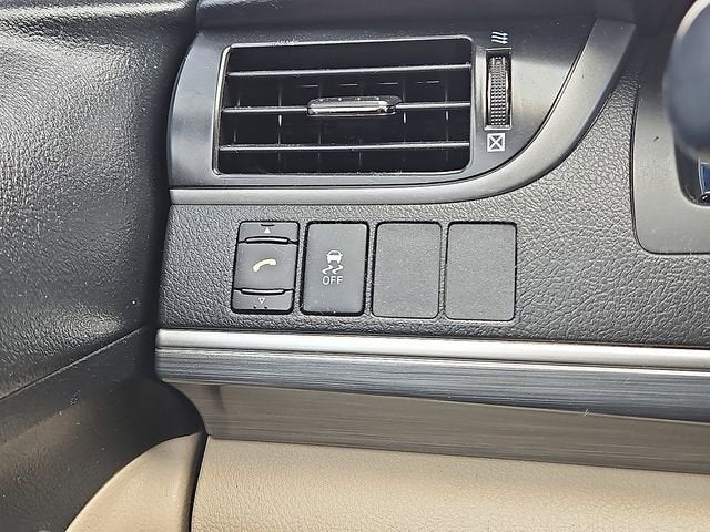 2012 Toyota Camry Hybrid XLE