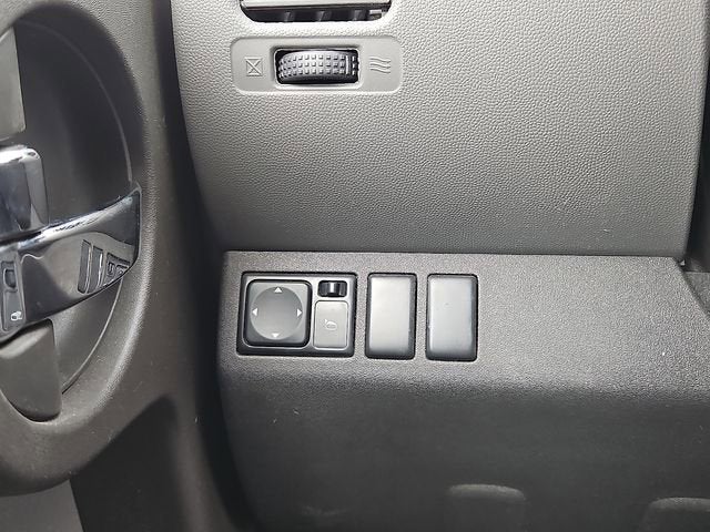 2013 Nissan Xterra S