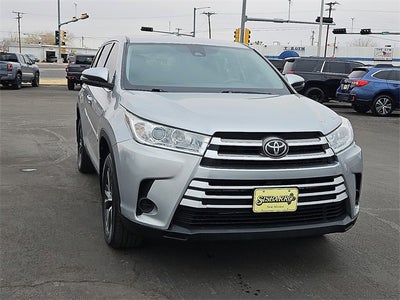 2019 Toyota Highlander LE