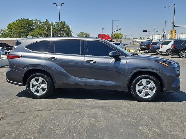 2022 Toyota Highlander L