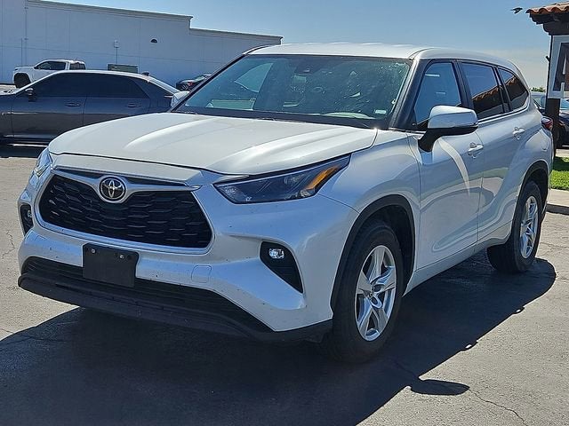 2023 Toyota Highlander L