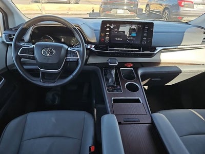2024 Toyota Sienna XLE