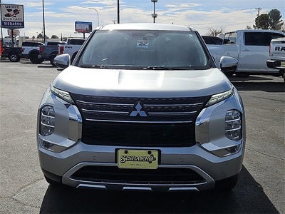 2023 Mitsubishi Outlander SE