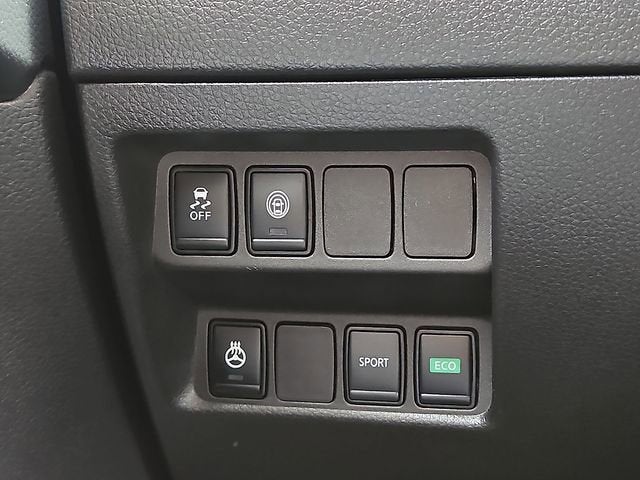 2022 Nissan Rogue Sport SV