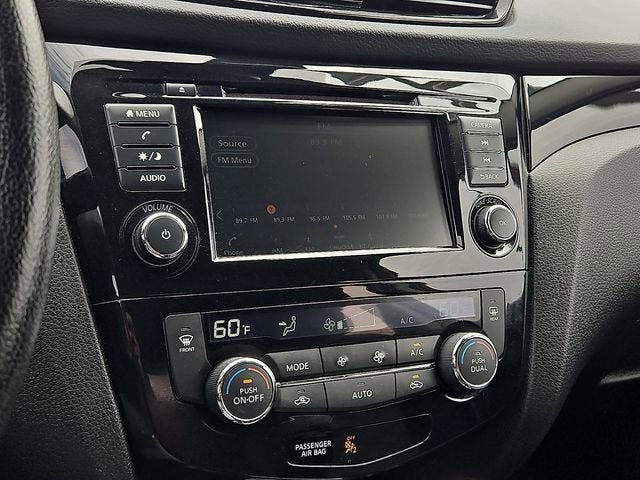 2022 Nissan Rogue Sport SV