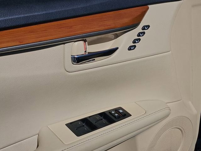 2014 Lexus ES 300h Hybrid