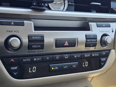 2014 Lexus ES 300h Hybrid