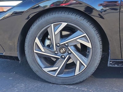 2024 Hyundai Elantra Limited