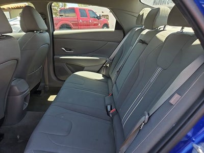 2025 Hyundai Elantra SEL Convenience