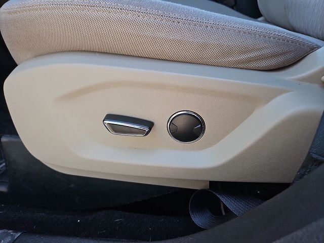 2018 Ford Explorer Base