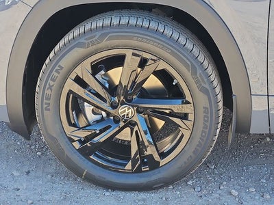 2026 Volkswagen Atlas Cross Sport 2.0T SEL R-Line Black