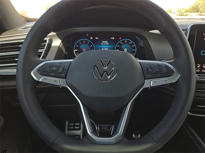 2026 Volkswagen Atlas Cross Sport 2.0T SEL R-Line Black