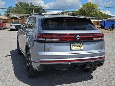 2026 Volkswagen Atlas Cross Sport 2.0T SEL R-Line Black