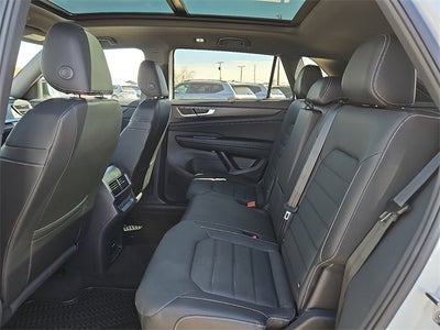 2026 Volkswagen Atlas Cross Sport 2.0T SEL R-Line Black