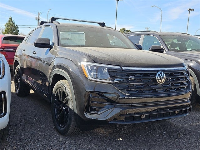 2026 Volkswagen Atlas Cross Sport 2.0T SEL R-Line Black