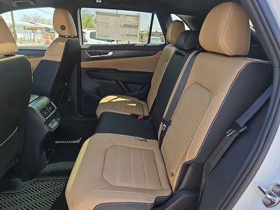 2026 Volkswagen Atlas Cross Sport 2.0T SEL R-Line Black