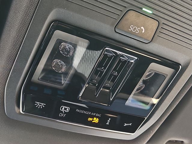 2026 Volkswagen Atlas Cross Sport 2.0T SEL R-Line Black