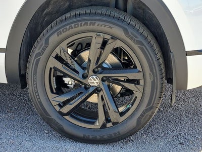 2026 Volkswagen Atlas Cross Sport 2.0T SEL R-Line Black