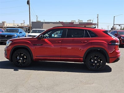 2025 Volkswagen Atlas Cross Sport 2.0T SEL R-Line Black