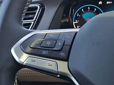 2026 Volkswagen Atlas Cross Sport 2.0T SEL