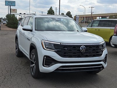 2026 Volkswagen Atlas 2.0T SEL Premium R-Line