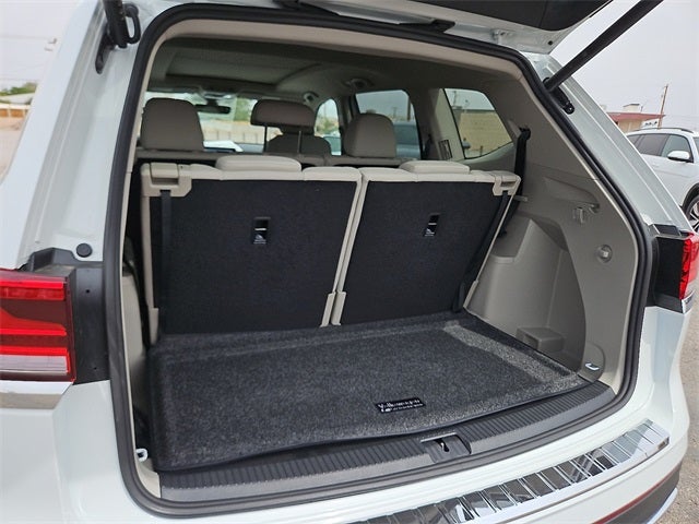 2025 Volkswagen Atlas 2.0T SE w/ Technology