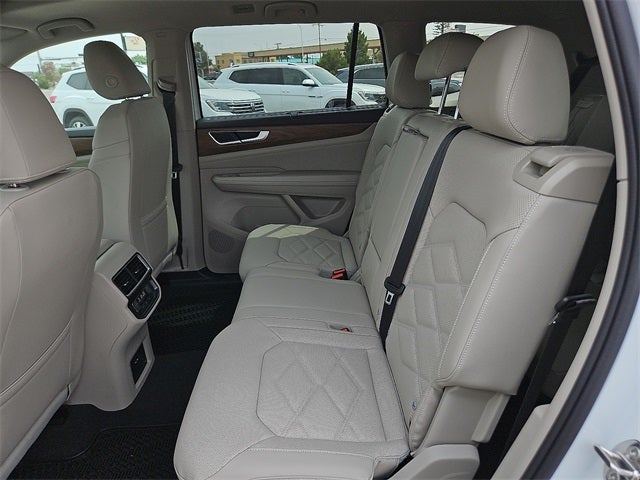 2025 Volkswagen Atlas 2.0T SE w/ Technology