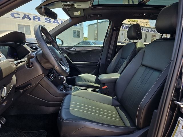 2024 Volkswagen Tiguan 2.0T SE R-Line Black