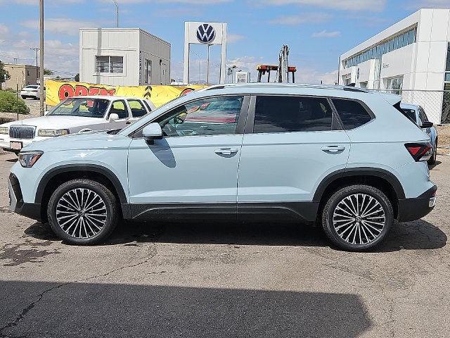 2027 Volkswagen Taos 1.5T SE