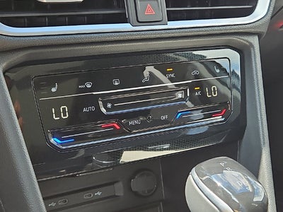 2027 Volkswagen Taos 1.5T SE