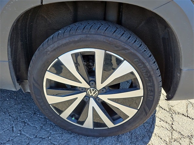 2023 Volkswagen Taos 1.5T SE